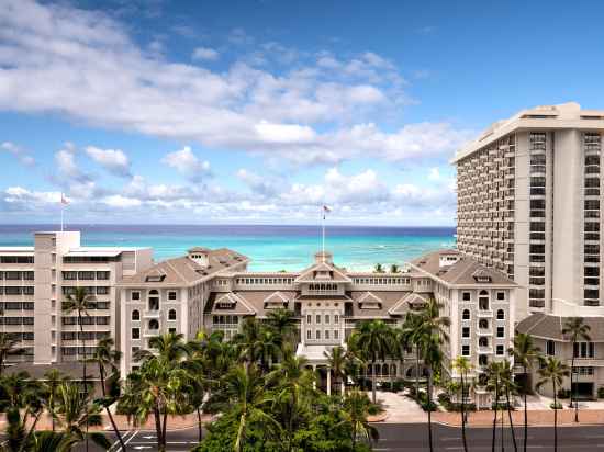 Moana Surfrider, A Westin Resort & Spa, Waikiki Beach Hotel Exterior