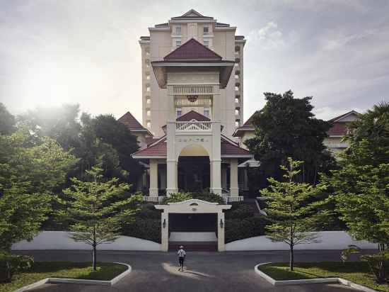 Sofitel Phnom Penh Phokeethra Hotel Exterior