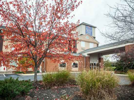 Sleep Inn & Suites Hotel Exterior