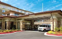 Hilton Garden Inn Milwaukee Airport Hotels near Milwaukee Airport