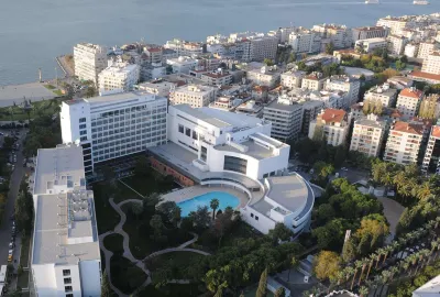 Swissotel Buyuk Efes Izmir โรงแรมใกล้Izmir Museum of History and Art