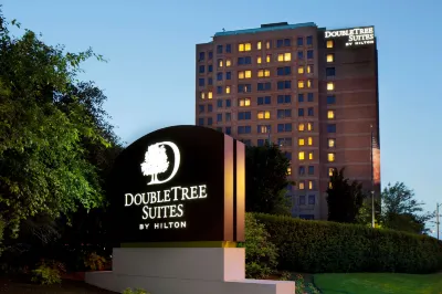 DoubleTree Suites by Hilton Hotel Boston - Cambridge Hotels near Northeastern University