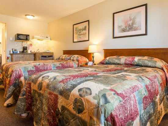 Carmel Inn Rooms