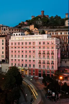 Grand Hotel Savoia Hotel dekat Acquario Di Genova