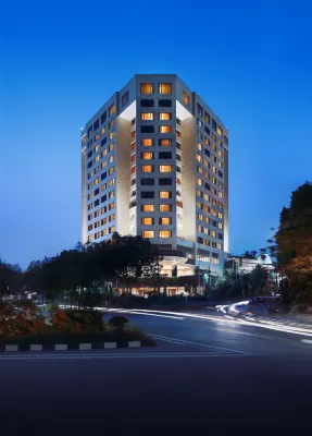 Aryaduta Bandung Hotels near Masjid Jihadul Wasilah