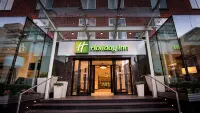 Holiday Inn London - Kensington High St. Hotel berhampiran Chinatown