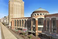 Courtyard St. Louis Downtown/Convention Center Hotels near Church of Christ the Divine