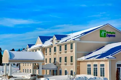 Holiday Inn Express & Suites Cadillac Hoteles en Municipio de Clam Lake