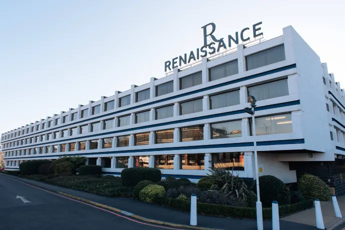 Renaissance London Heathrow Hotel 