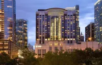 Embassy Suites by Hilton Chicago Downtown Magnificent Mile Hotels in Chicago