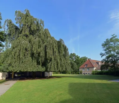 Stiftsgården Åkersberg Hotels near Osarp Mölla