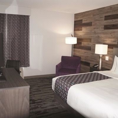 King Room-Non-Smoking La Quinta Inn & Suites by Wyndham Dallas - Wylie Promo Code