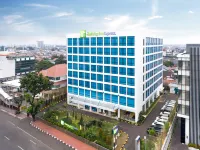 Holiday Inn Express Jakarta Matraman, an IHG Hotel Hotel dekat Cibubur Junction