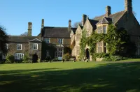 Hunday Manor Country House Hotel Hotels near The Beacon Museum