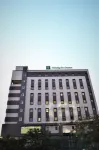 Holiday Inn Express Ahmedabad Prahlad Nagar Hotels near Radha Soami Satsang Beas, Ranip