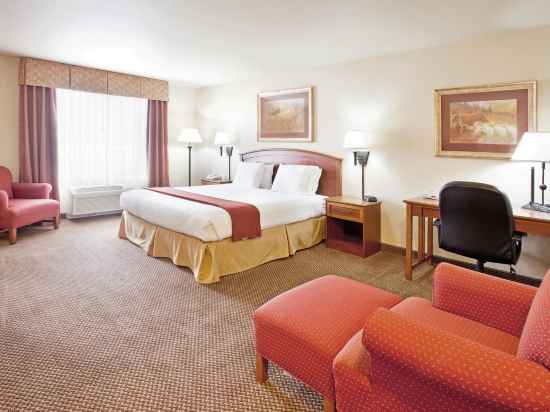 Holiday Inn Express & Suites Cedar City Rooms