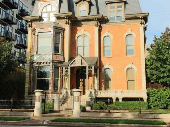 The Wheeler Mansion Hotel Exterior