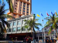 Hawaii Hotel Hotels in Sanya