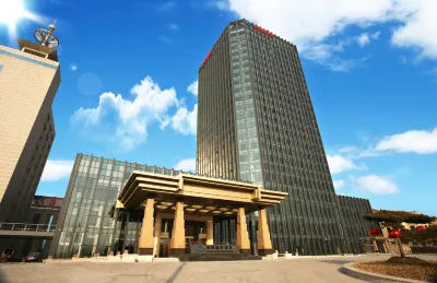 Rongfeng International Hotel Отели рядом с достопримечательностью «Спортивный стадион Нью-Тай»