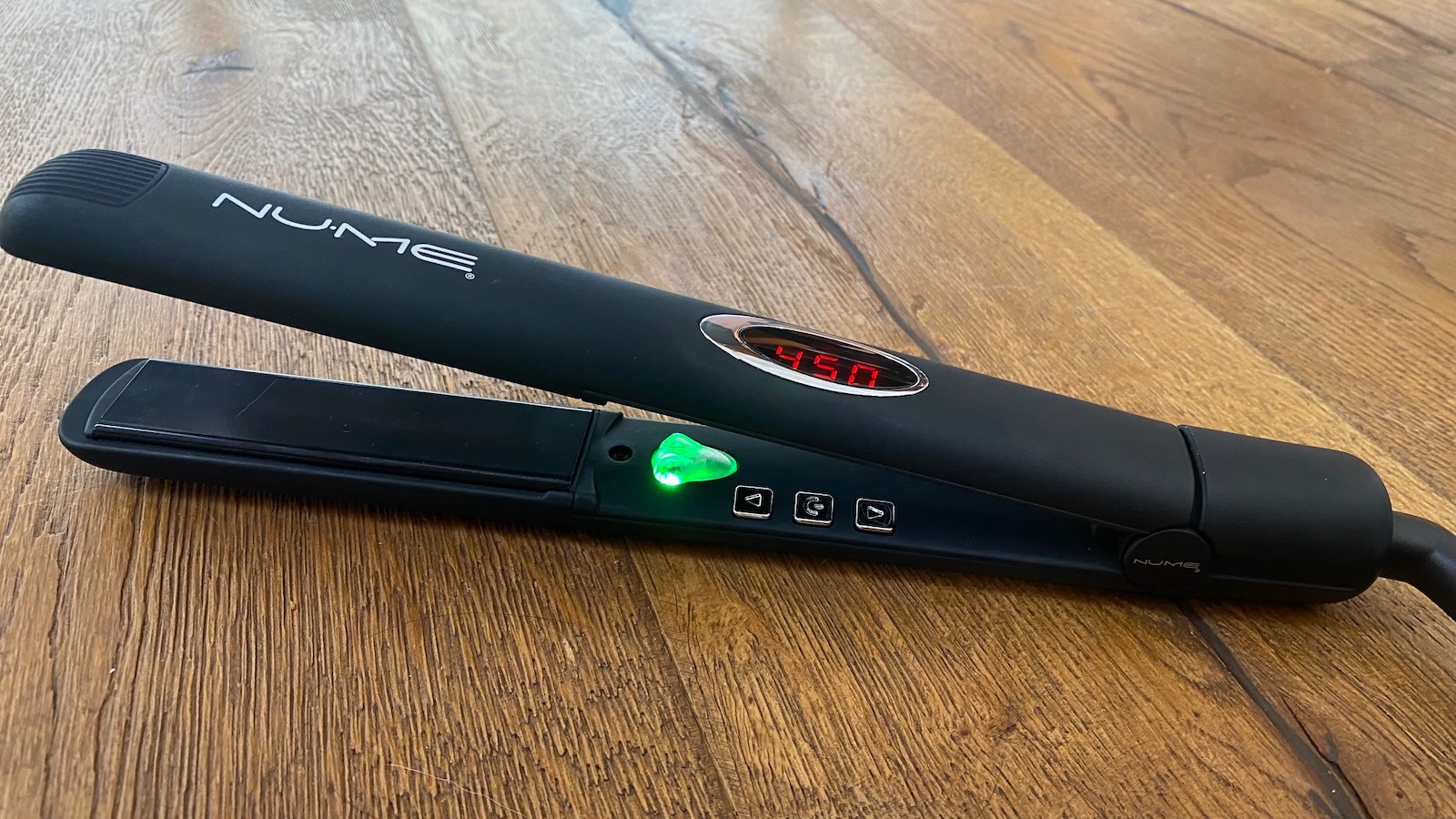  NuMe Megastar flat iron - Best ionizing flat iron