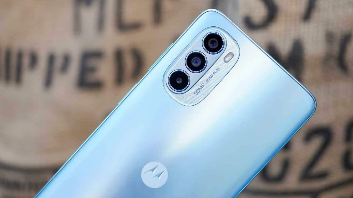 Moto G62 cameras