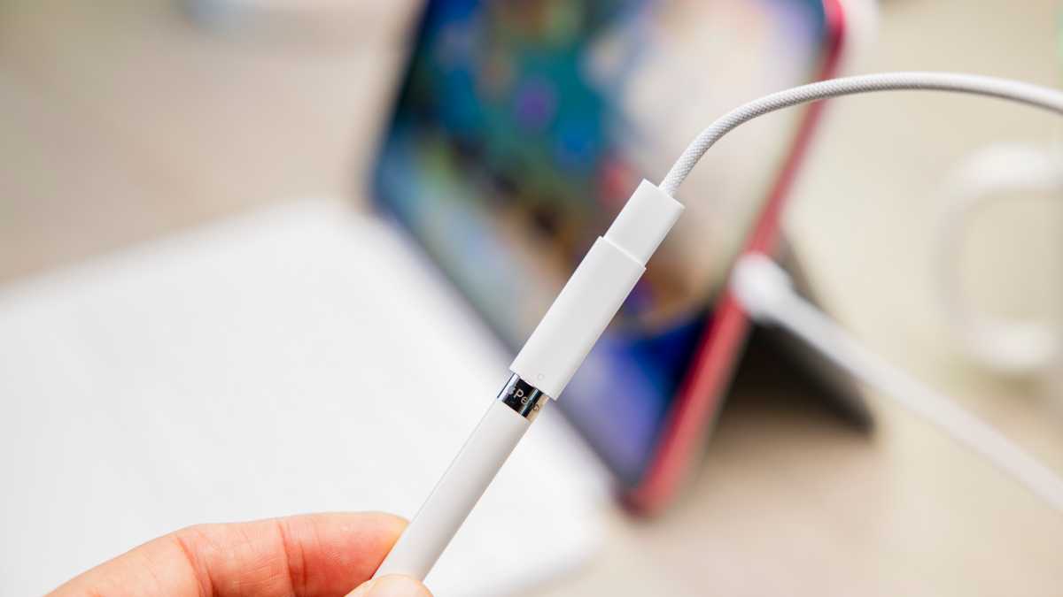 Apple iPad 10-inch (2022) dongle