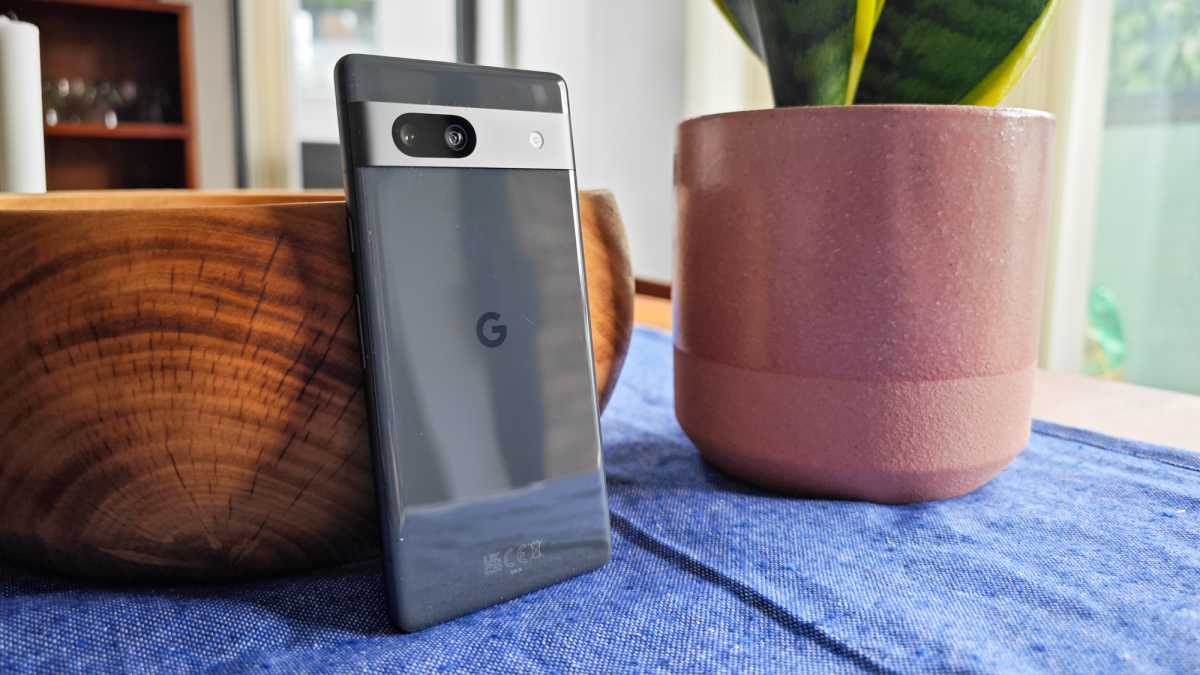 Google Pixel 7a black