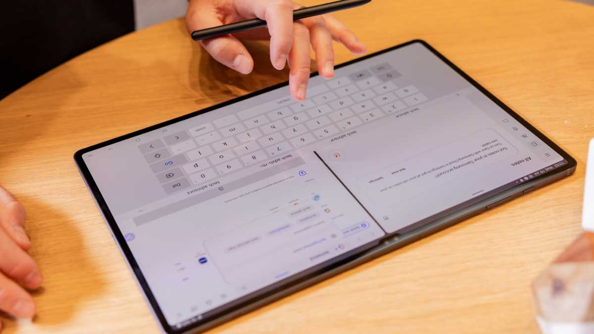 Galaxy Tab S9 Ultra_typing