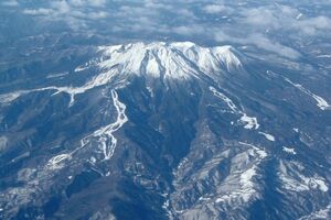 【気象庁】御嶽山の山頂付近で微小な火山性地震やや増える…注意呼びかけ