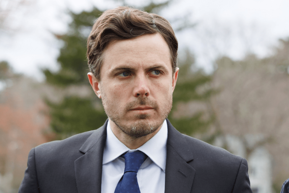 ‘Manchester by the Sea’ Star Casey Affleck Brings Home the Golden Globe for Amazon