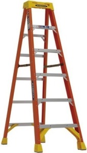 Werner NXT1A 6-ft Fiberglass Type 1a- 300-lb Load Capacity Step Ladder