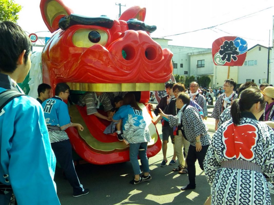 酒田まつり　獅子舞山車