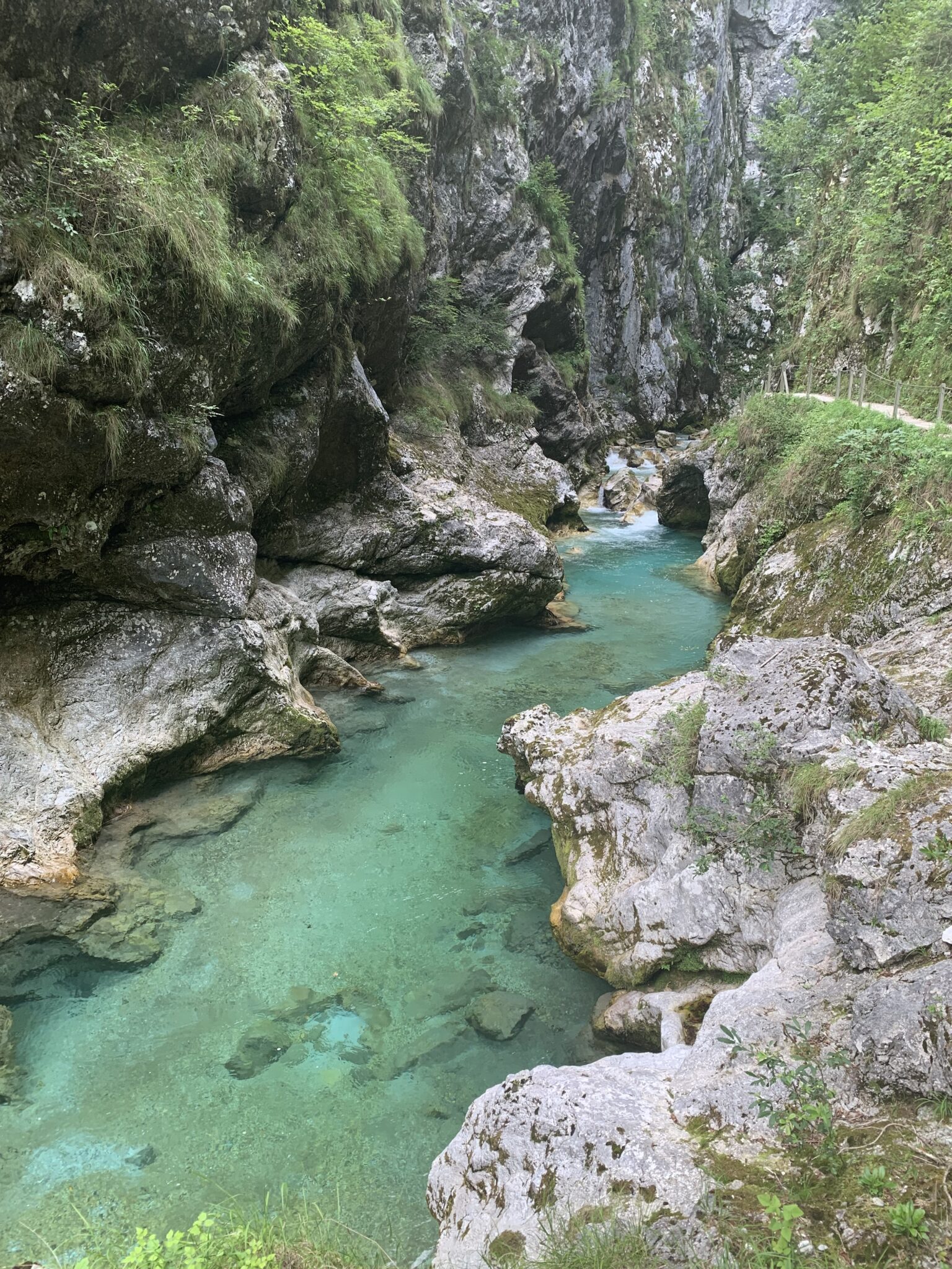 Heb jij het kristalheldere, blauwe water van deze kloof al eens bewonderd? Ontdek onze tips!