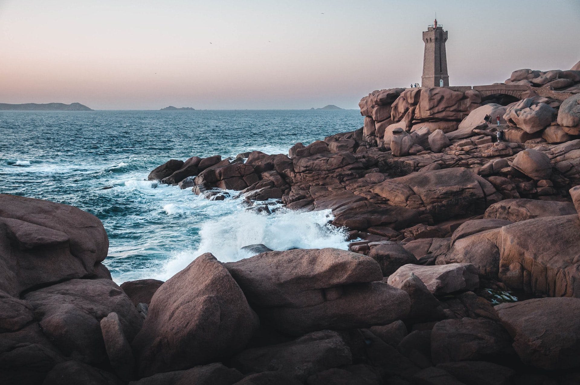 Van wandelen over eindeloze stranden tot marktjes bezoeken idyllische dorpjes; dit wil je zien & doen in Bretagne!