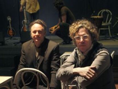 Mark Olson y Gary Louris (derecha), en la sala Galileo de Madrid.