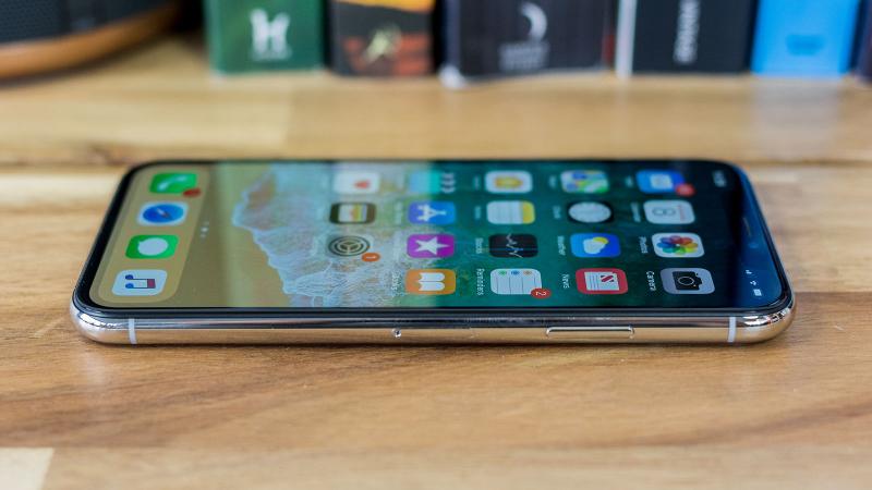 iPhone X review: Design & build quality