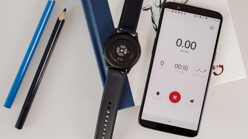 OnePlus Watch sensors