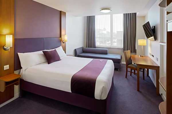 London Gatwick Manor Royal Promo Code