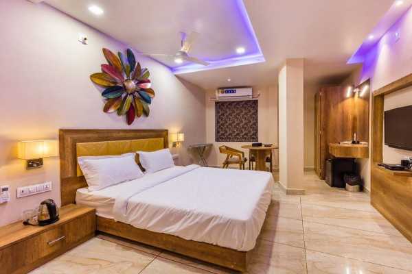 Hotel Shree7Hundred Promo Code