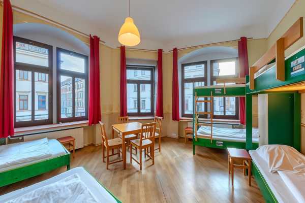 Hostel Mondpalast Promo Code