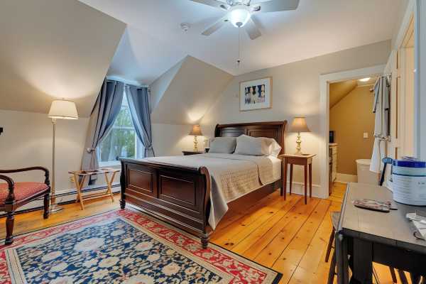 James Place Inn Bed and Breakfast Promo Code