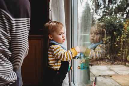 Bedingungsloses Grundeinkommen: Gerade Familien mit kleinen Kindern sind von der aktuellen Situation betroffen