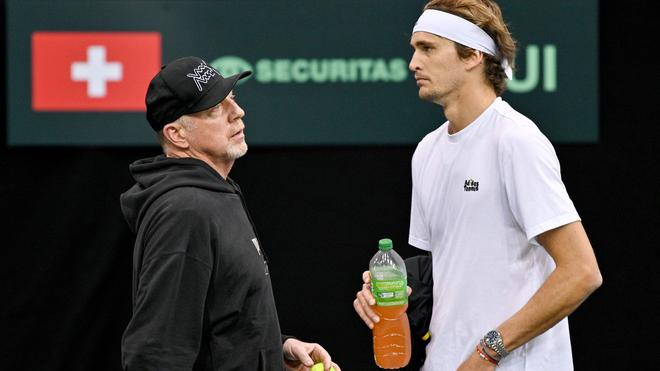 Tennis: Boris Becker sieht den Druck auf Alexander Zverev steigen.