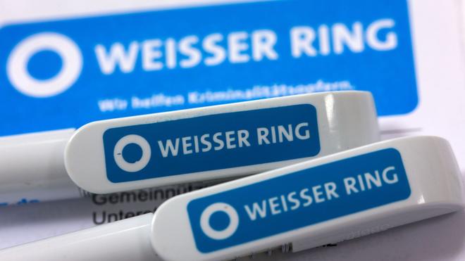 Straftaten im Internet: Der Weiße Ring will sich stärker auf die Beratung über digitale Gewaltdelikte einstellen. (Symbolbild)