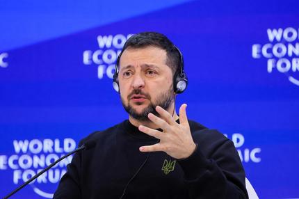 Davos: Jetzt live: Wolodymyr Selenskyj auf dem Weltwirtschaftsforum