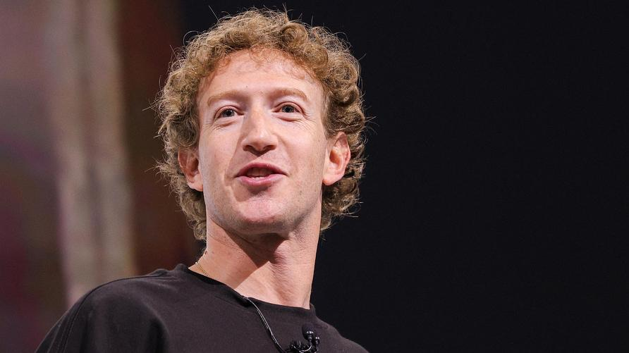 USA: Meta CEO Mark Zuckerberg makes a keynote speech during the Meta Connect annual event, at the company's headquarters in Menlo Park, California, U.S. September 25, 2024. REUTERS/Manuel Orbegozo