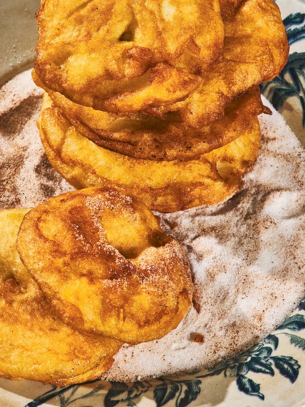 Apfel-Beignets: Frühstück im Schlafanzug