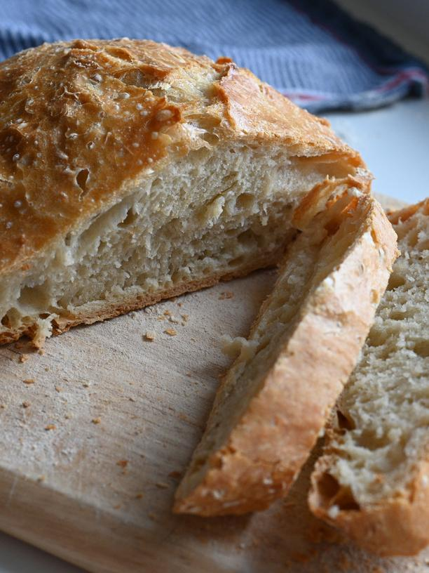 No-Knead-Bread: Ein fertig gebackenes Brot