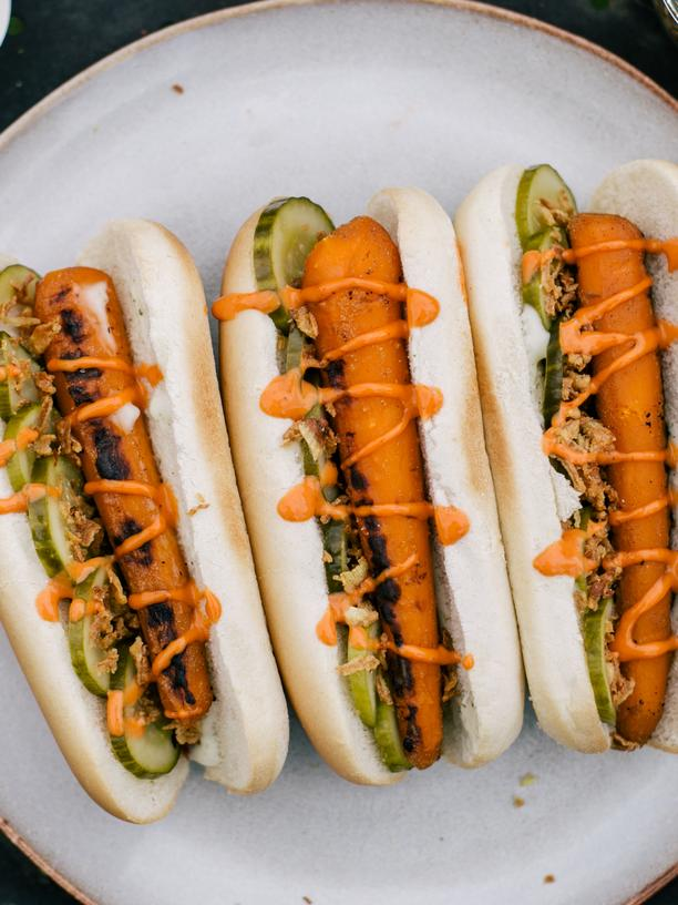 Vegane Carrot-Hotdogs: Tu ma lieber die Möhrchen