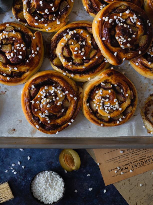 Zimtschnecken mit Zwetschgen: Zimtschnecken mit Zwetschgen